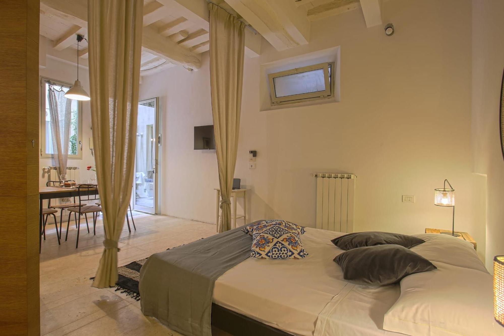Santospirito Suite - Hosted By Sweetstay Флоренция Экстерьер фото